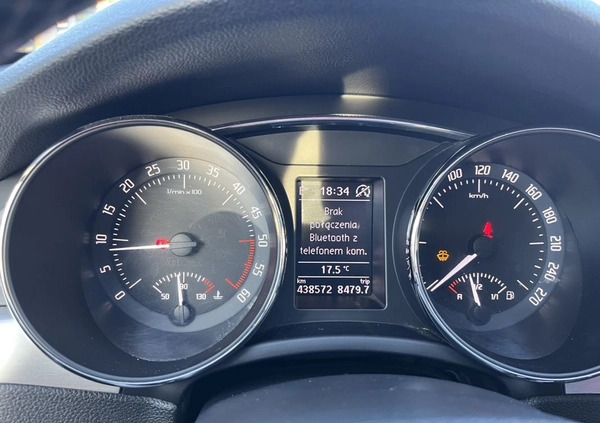 Skoda Superb cena 24000 przebieg: 438570, rok produkcji 2014 z Iława małe 154